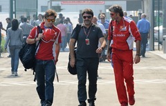 Fernando_Alonso-F1_GP_India_2012-T-01