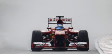 Fernando_Alonso-F1_GP_Malaysia_2013-01.jpg