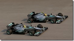 Hamilton_and_Rosberg-F1_GP_Malaysia_2013-Race_Action