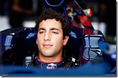 Daniel_Ricciardo-F1_GP-UK_2012-01