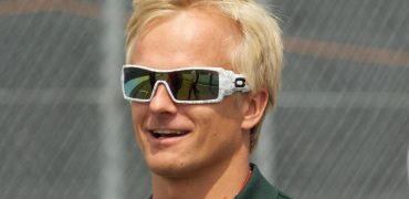 Heikki-Kovalainen-2011.jpg