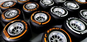 Pirelli_F1_Tyres-2013.jpg