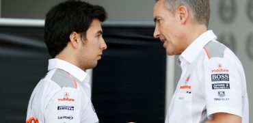 Sergio_Perez_and_Martin_Whitmarsh-F1_GP_China_2013.jpg