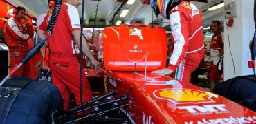 Fernando_Alonso-Hungarian_GP-Garage.jpg