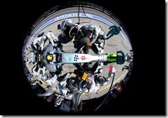 Lewis_Hamilton-German_GP-PitStop