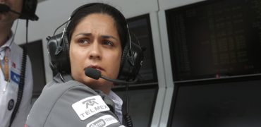 Monisha_Kaltenborn-Pitwall.jpg