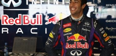 Daniel_Ricciardo-Hired.jpg