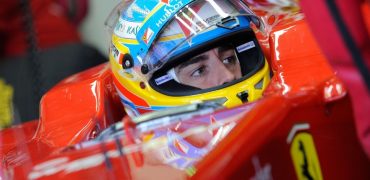 Fernando_Alonso-Ferrari-F14T.jpg