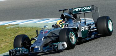 Lewis_Hamilton-Mercedes_GP-W05.jpg