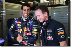 Christian_Horner-with-Daniel_Ricciardo-Australian_GP-2014