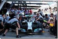 Nico_Rosberg-Australian_GP-2014-PitStop