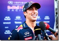 Daniel_Ricciardo-Malaysian_GP-2014-S02