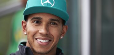 Lewis_Hamilton-Chinese_GP-2014-T01.jpg