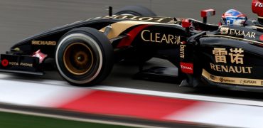 Romain_Grosjean-Chinese_GP-2014-F01.jpg