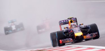 Daniel_Ricciardo-Chinese-GP-2014-S03.jpg