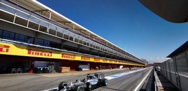 Nico_Rosberg-Barcelona_Tests-2014-W01.jpg