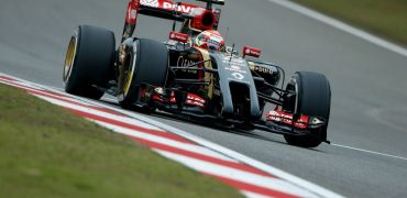 Romain_Grosjean-Chinese_GP-2014-R03.jpg