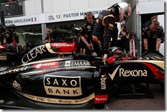 Monte Carlo, Monaco.
Thursday 22 May 2014.
Romain Grosjean, Lotus F1, climbs out of his car.
Photo: Alastair Staley/Lotus F1 Team.
ref: Digital Image _R6T8028