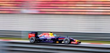 Sebastian_Vettele-Chinese_GP-2014-R03.jpg