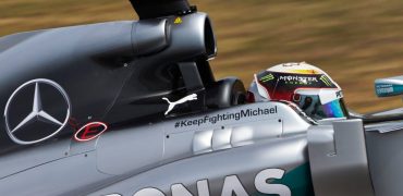 Lewis_Hamilton-Spanish_GP-2014-KeepFightingMichael.jpg