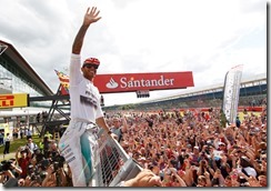 Lewis_Hamilton-British_GP-2014-R03