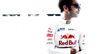 Jean-Eric_Vergne-Toro_Rosso-Japan-2014.jpg