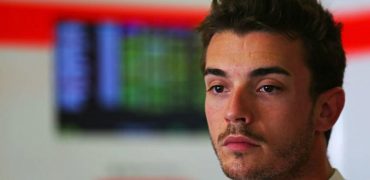 Jules_Bianchi-Japanese_GP-2014-S01.jpg