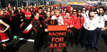 Marussia_F1_Team-Photo.jpg