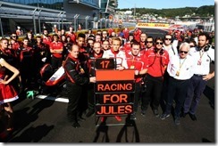 Marussia_F1_Team-Photo