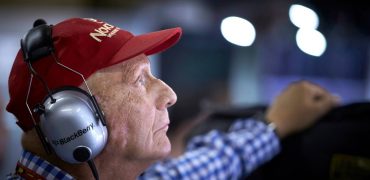 Niki_Lauda-Brazilian_GP-2014-R01.jpg