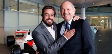 Fernando_Alonso-with-Ron_Dennis.jpg