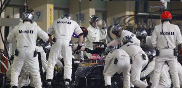 Jenson_Button-Abu_Dhabi-2014-R02.jpg