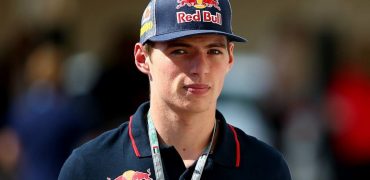 Max_Verstappen-Abu_Dhabi-2014.jpg